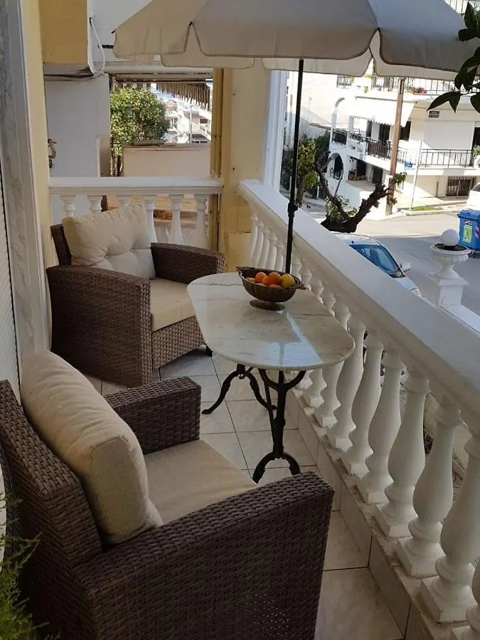 Royal House Apartment Nea Moudania