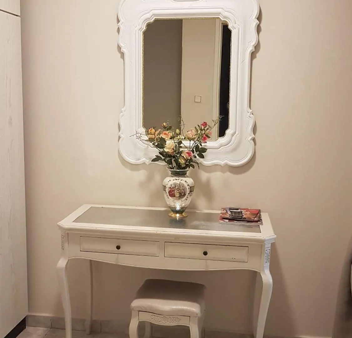 Royal House Apartment Nea Moudania 0*,  Greece