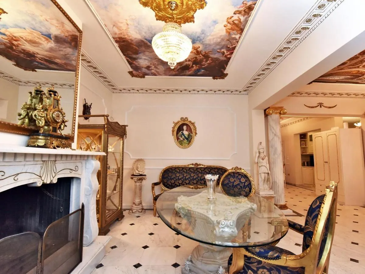 Royal House Apartment Nea Moudania